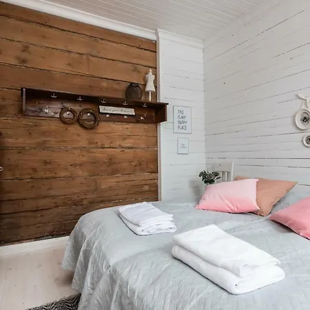 Guest house Pikisaari 2*
